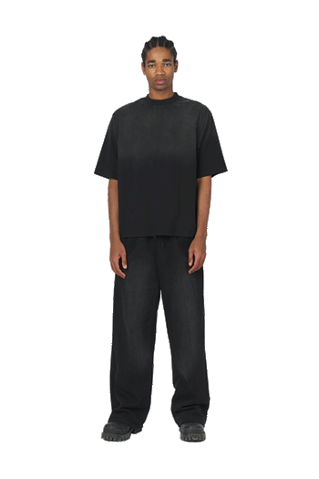 Black Tee