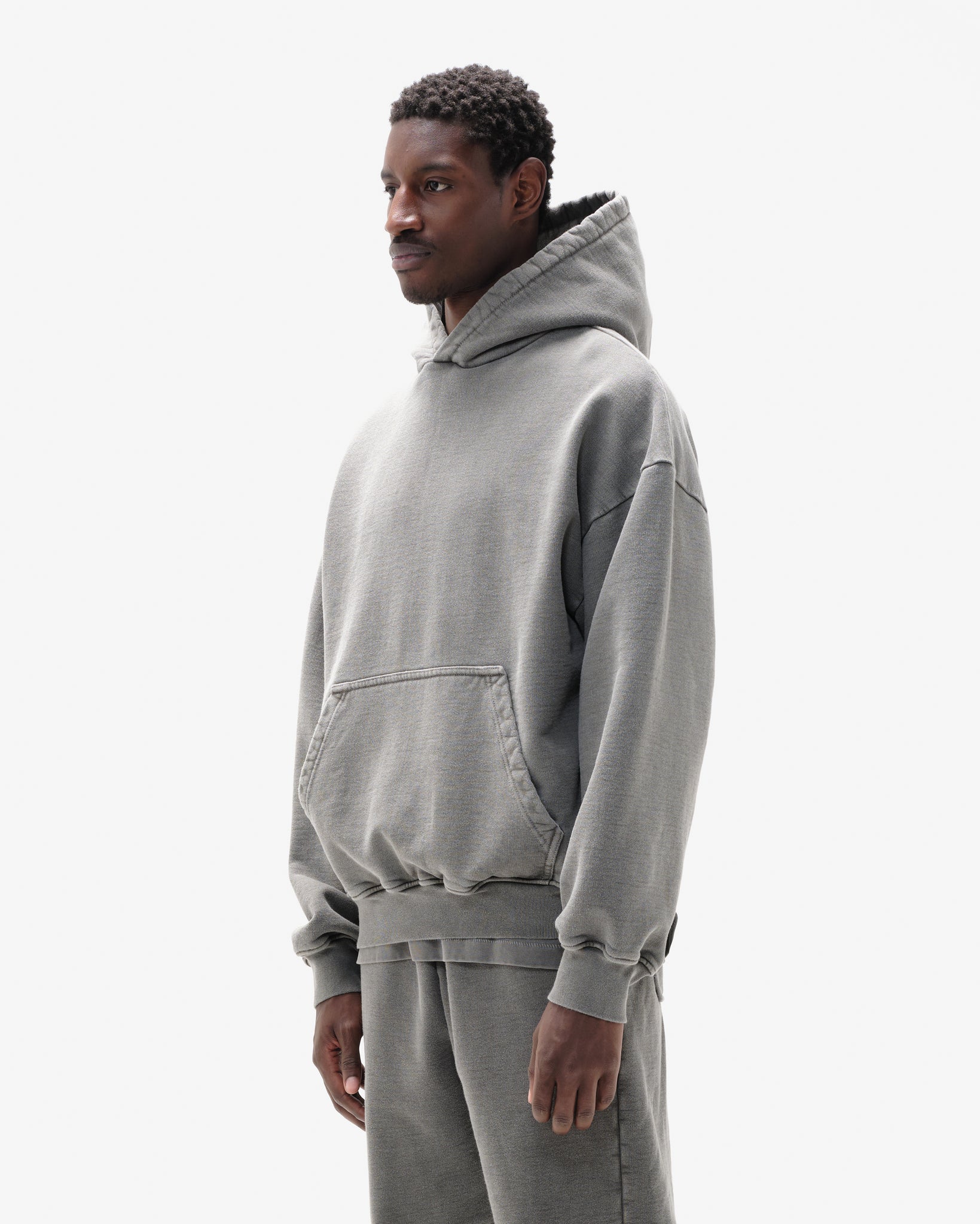 HEAVYWEIGHT HOODIE - VINTAGE GREY